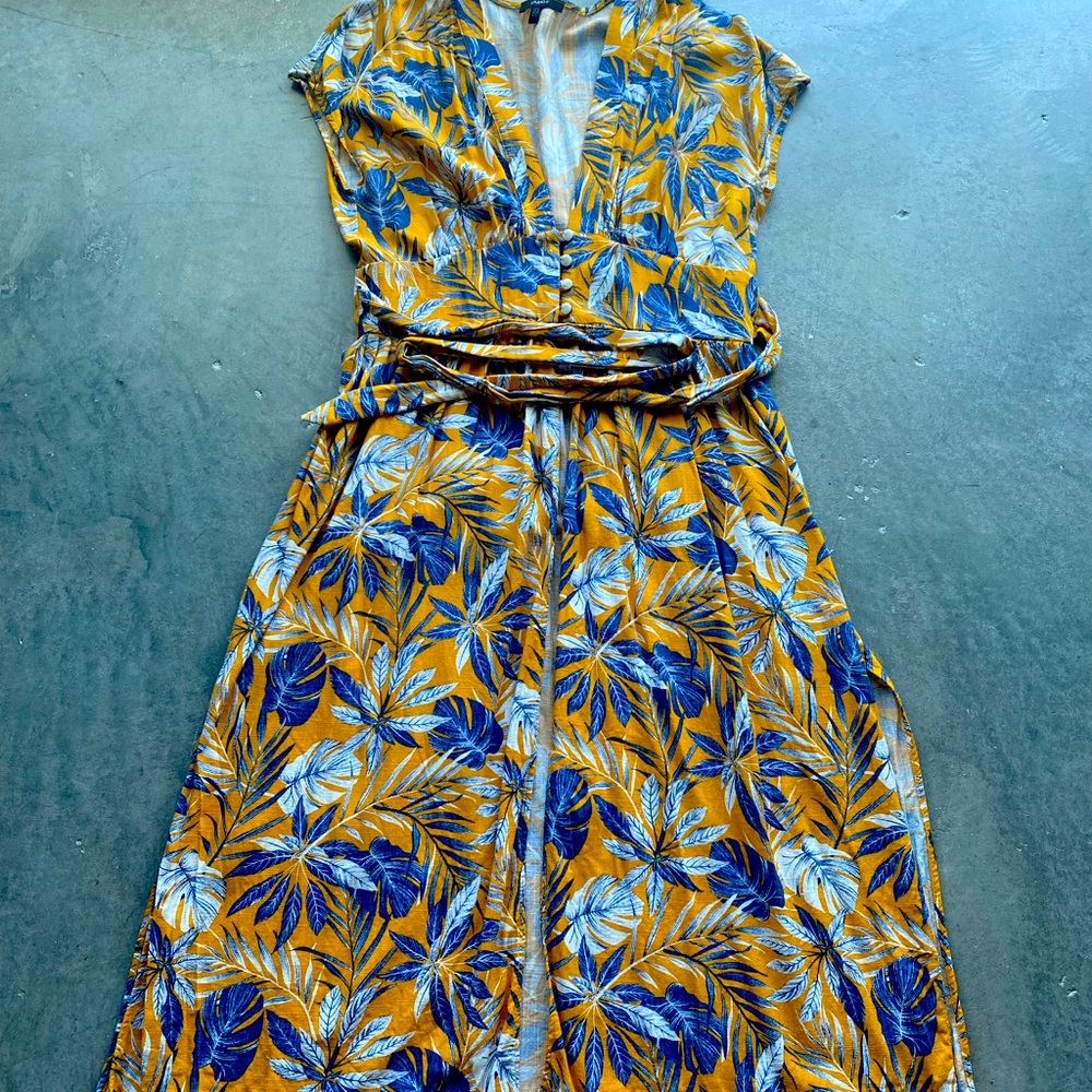 STUDIO F Floral Cover Up